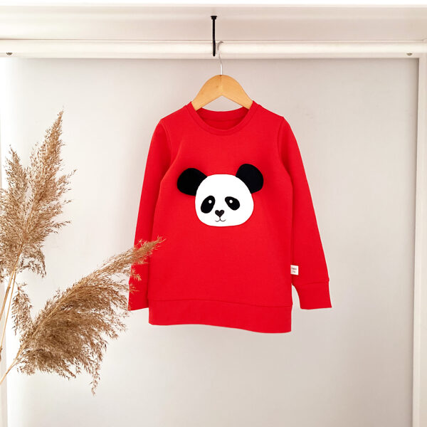 Raudonos spalvos džemperis ,,Panda"